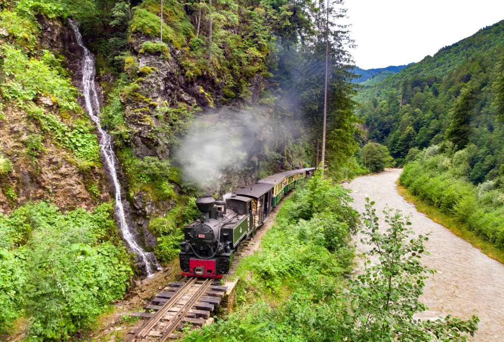 Mit der letzten Waldbahn Rumäniens in die Karpaten